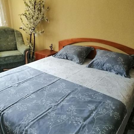 Апартаменты На Победы 25 Krementsjoek Buitenkant foto